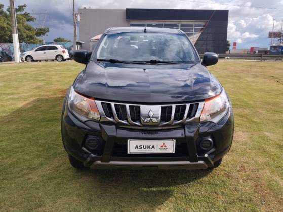 MITSUBISHI L200 TRITON 2.4 16V TURBO DIESEL OUTDOOR GLS CD 4X4 AUTOMÁTICO